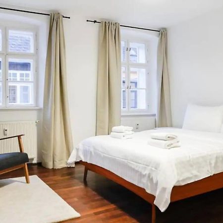 Authentic Austrian Flat In The South Of Vienna Apartman Mödlingi járás Kültér fotó