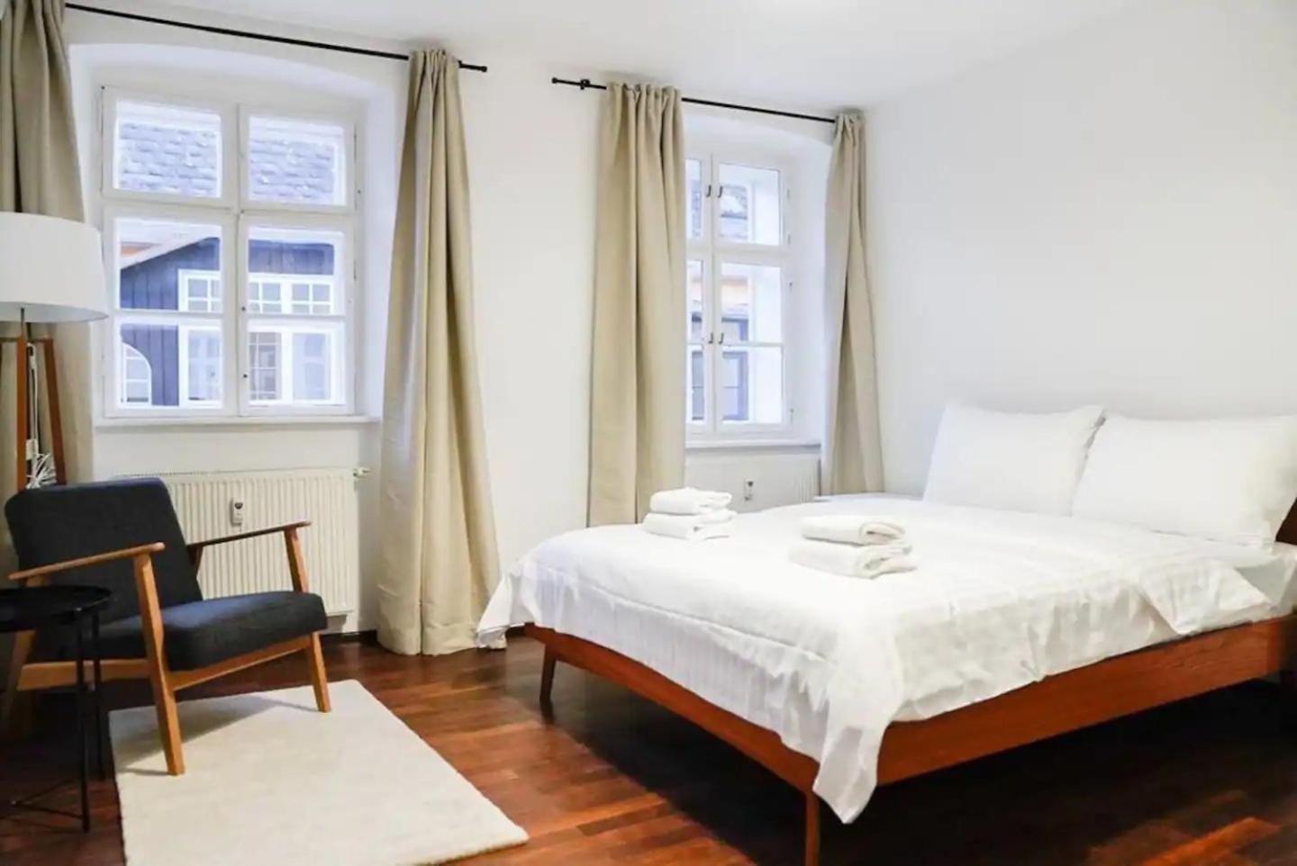 Authentic Austrian Flat In The South Of Vienna Apartman Mödlingi járás Kültér fotó