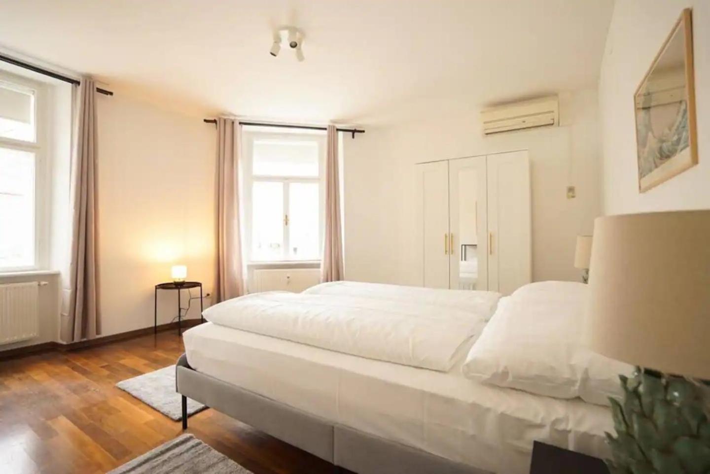 Authentic Austrian Flat In The South Of Vienna Apartman Mödlingi járás Kültér fotó