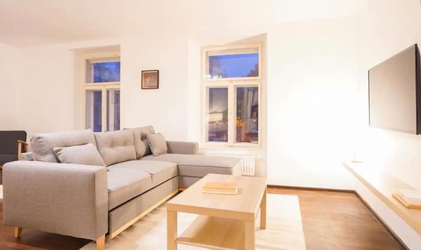 Authentic Austrian Flat In The South Of Vienna Apartman Mödlingi járás Kültér fotó