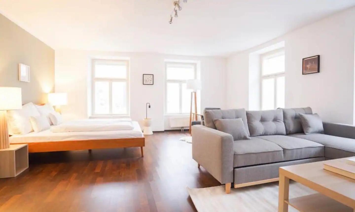 Authentic Austrian Flat In The South Of Vienna Apartman Mödlingi járás Kültér fotó