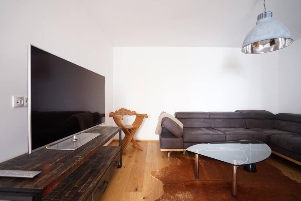 Authentic Austrian Flat In The South Of Vienna Apartman Mödlingi járás Kültér fotó