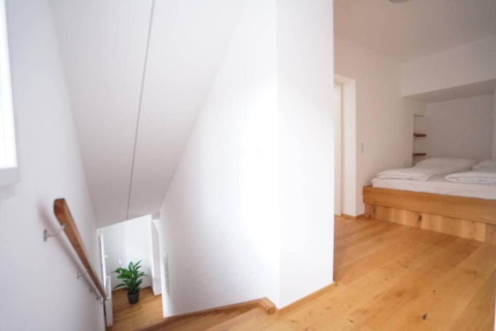 Authentic Austrian Flat In The South Of Vienna Apartman Mödlingi járás Kültér fotó
