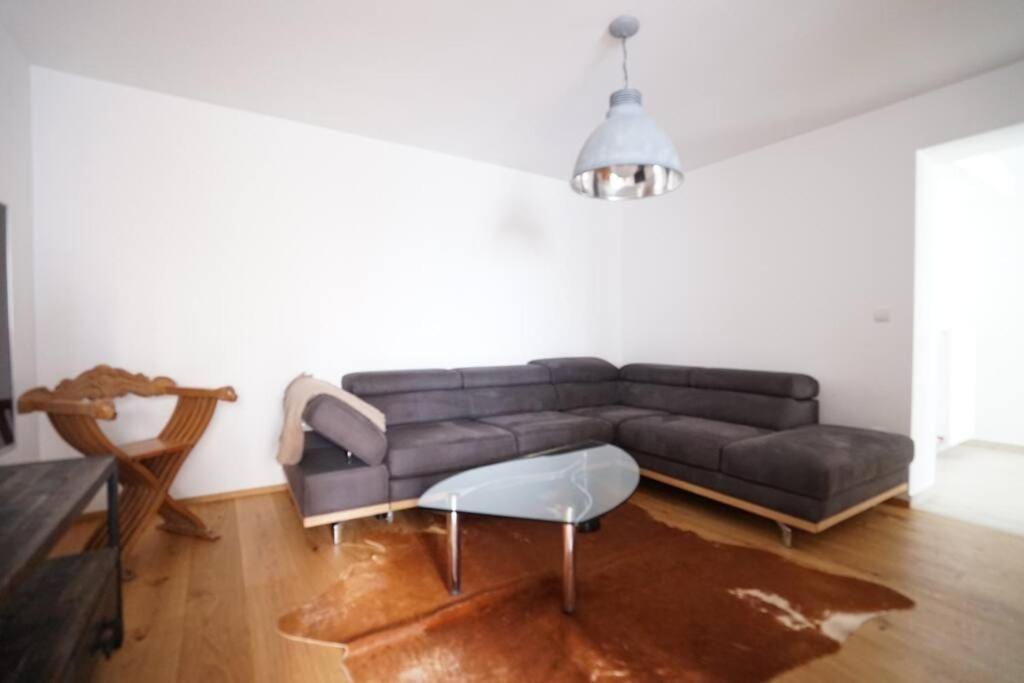 Authentic Austrian Flat In The South Of Vienna Apartman Mödlingi járás Kültér fotó