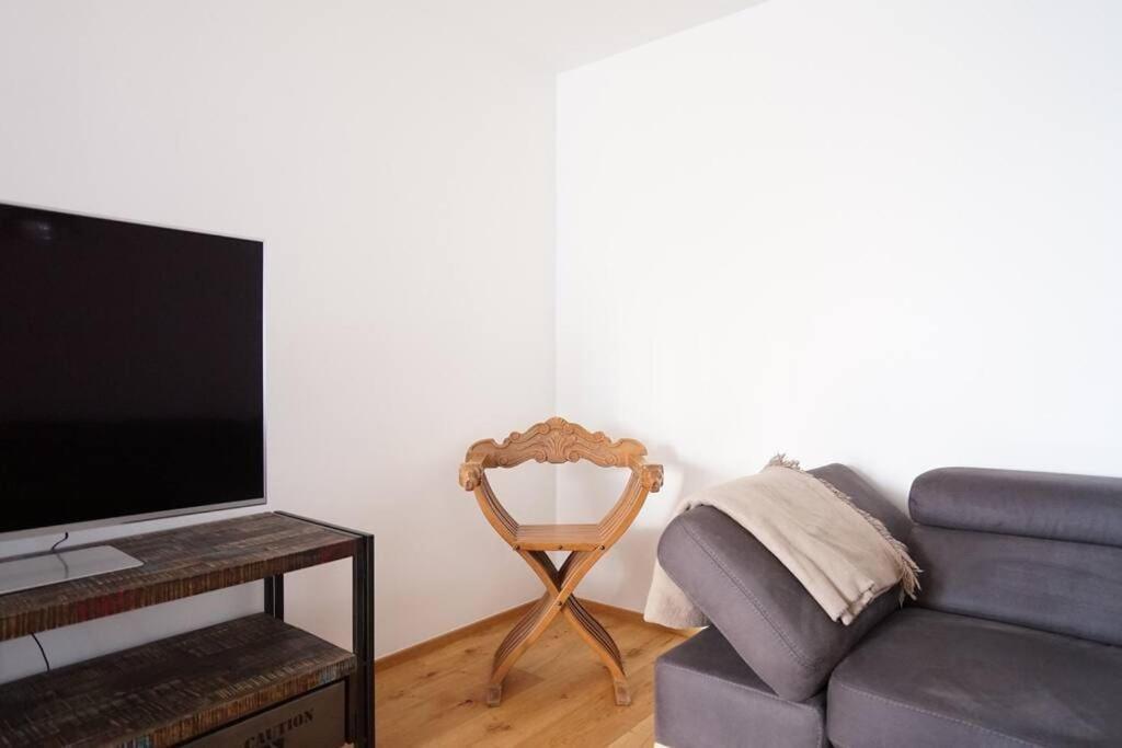 Authentic Austrian Flat In The South Of Vienna Apartman Mödlingi járás Kültér fotó